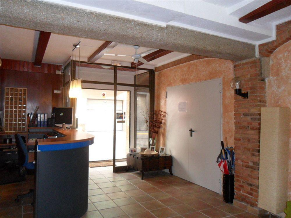 Hostal Isabel Blanes Exterior photo