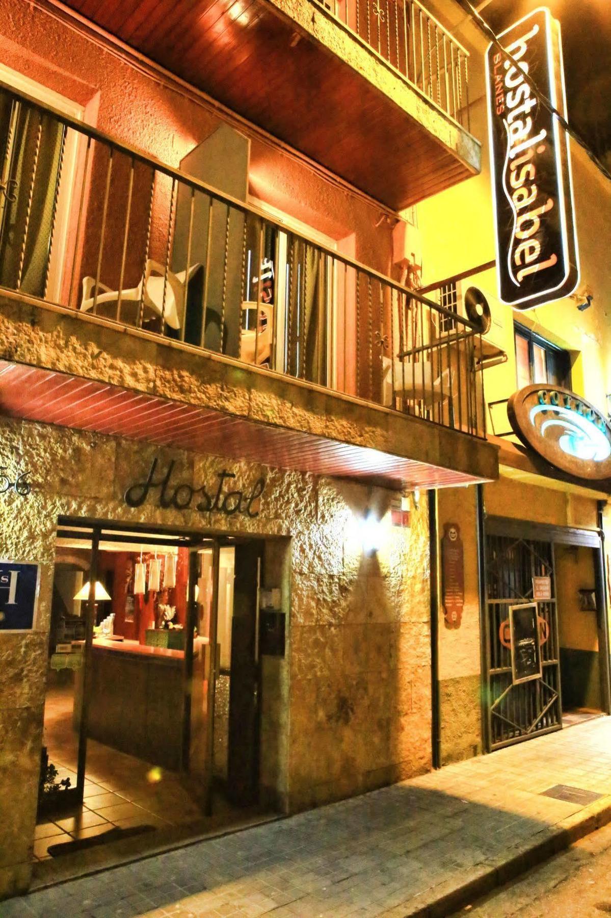 Hostal Isabel Blanes Exterior photo