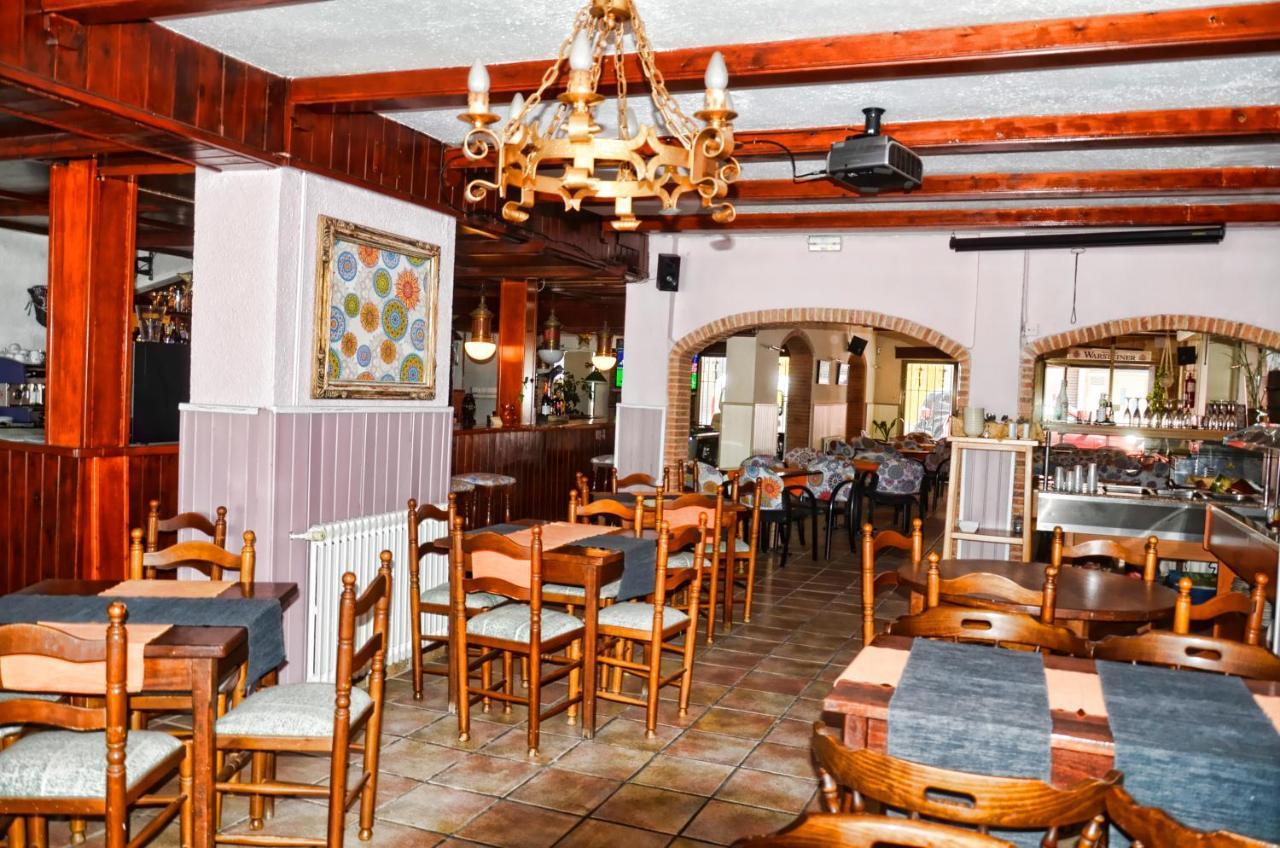 Hostal Isabel Blanes Exterior photo